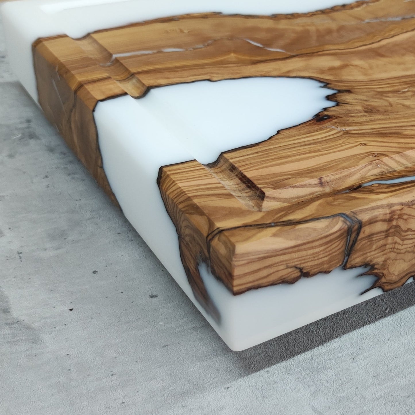 Epoxidharz Schneidebrett Weiß