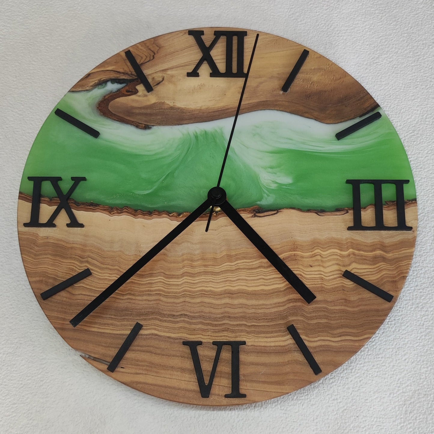 Epoxidharz Uhr Grün-Weiß