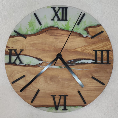 Epoxidharz Uhr Weiß-Grün