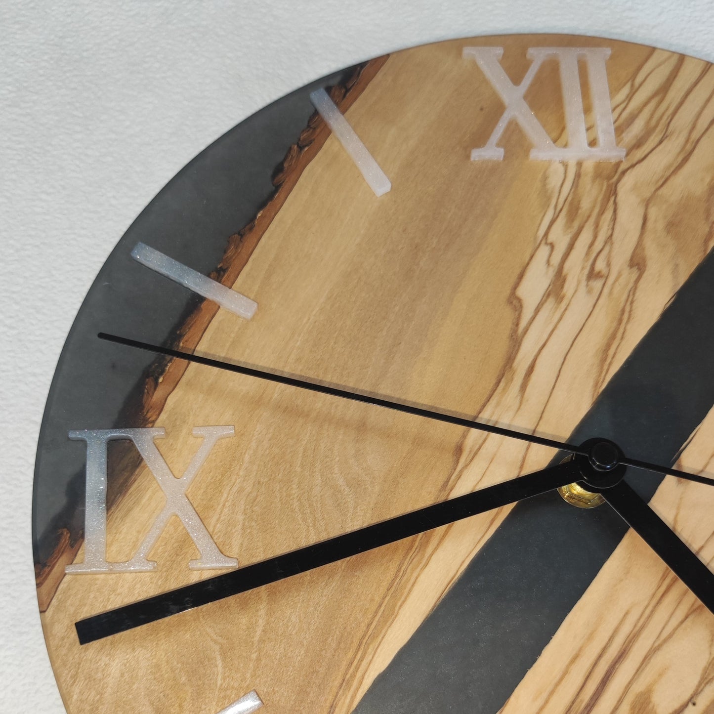 Epoxidharz Uhr Schwarz