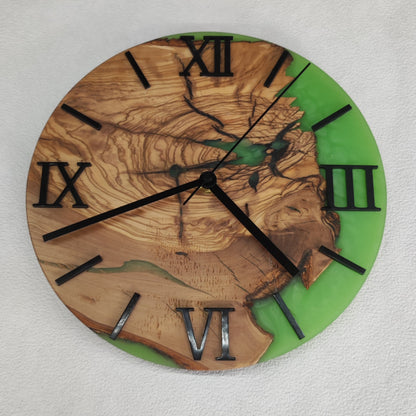 Epoxidharz Uhr Grün