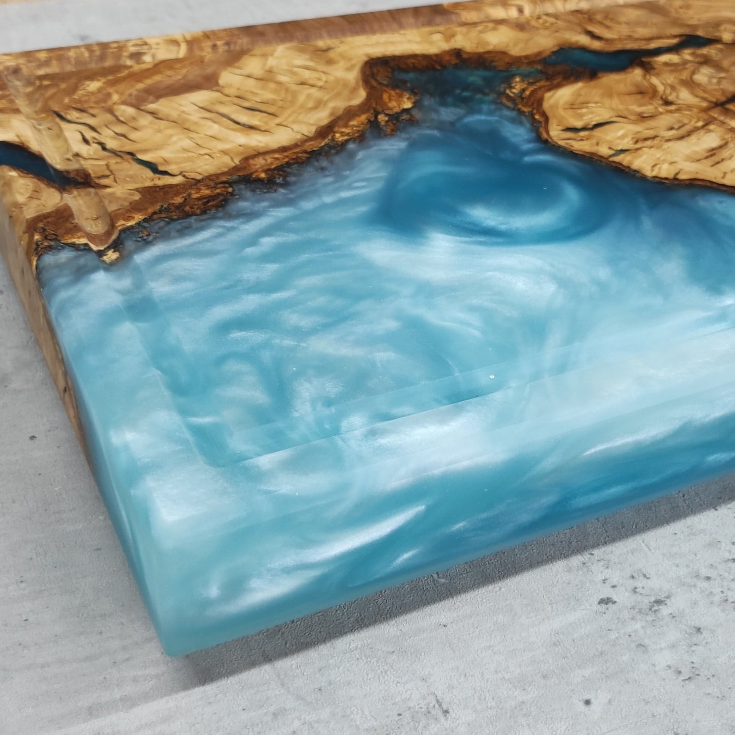 Epoxidharz Schneidebrett  Ice Blau