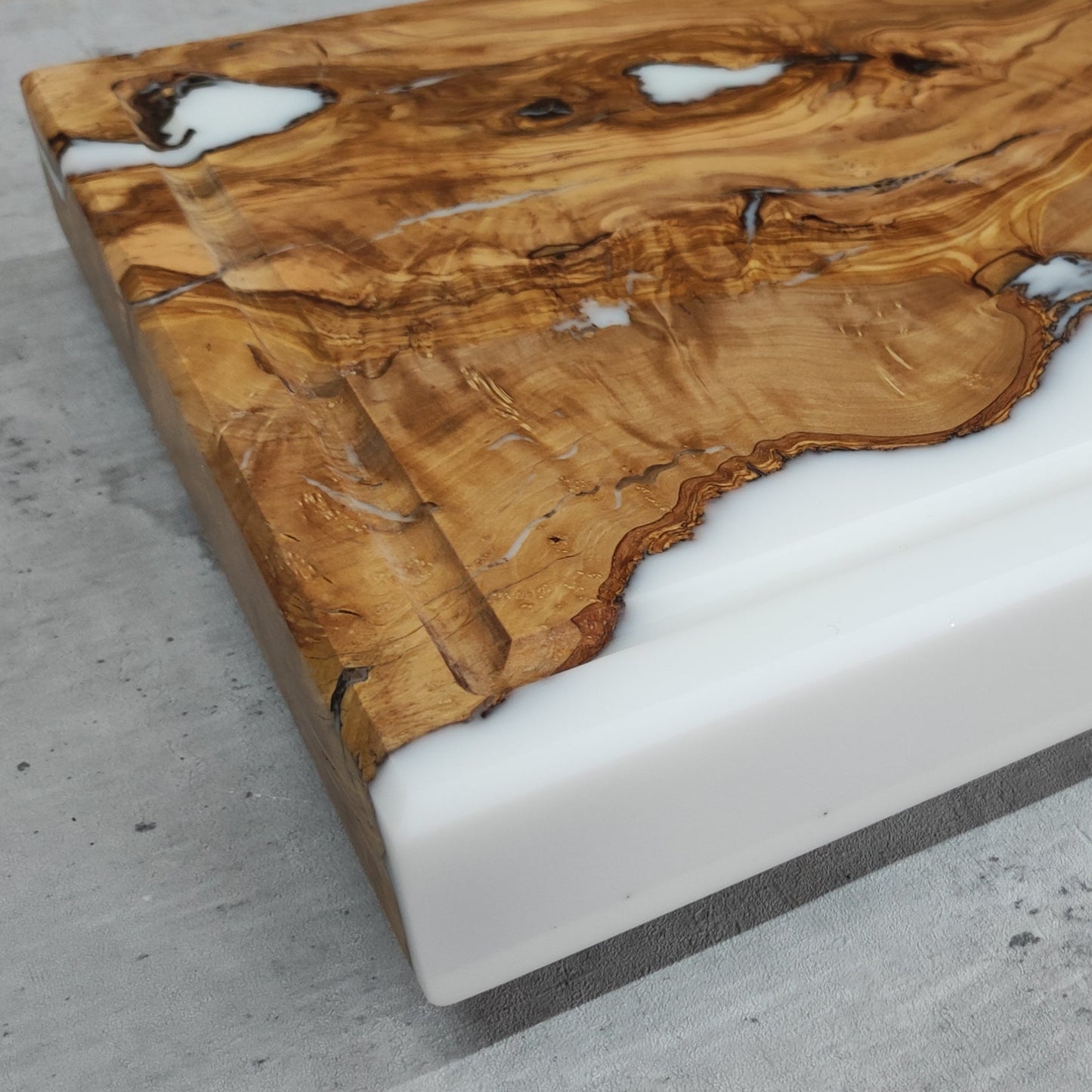 Epoxidharz Schneidebrett Weiß