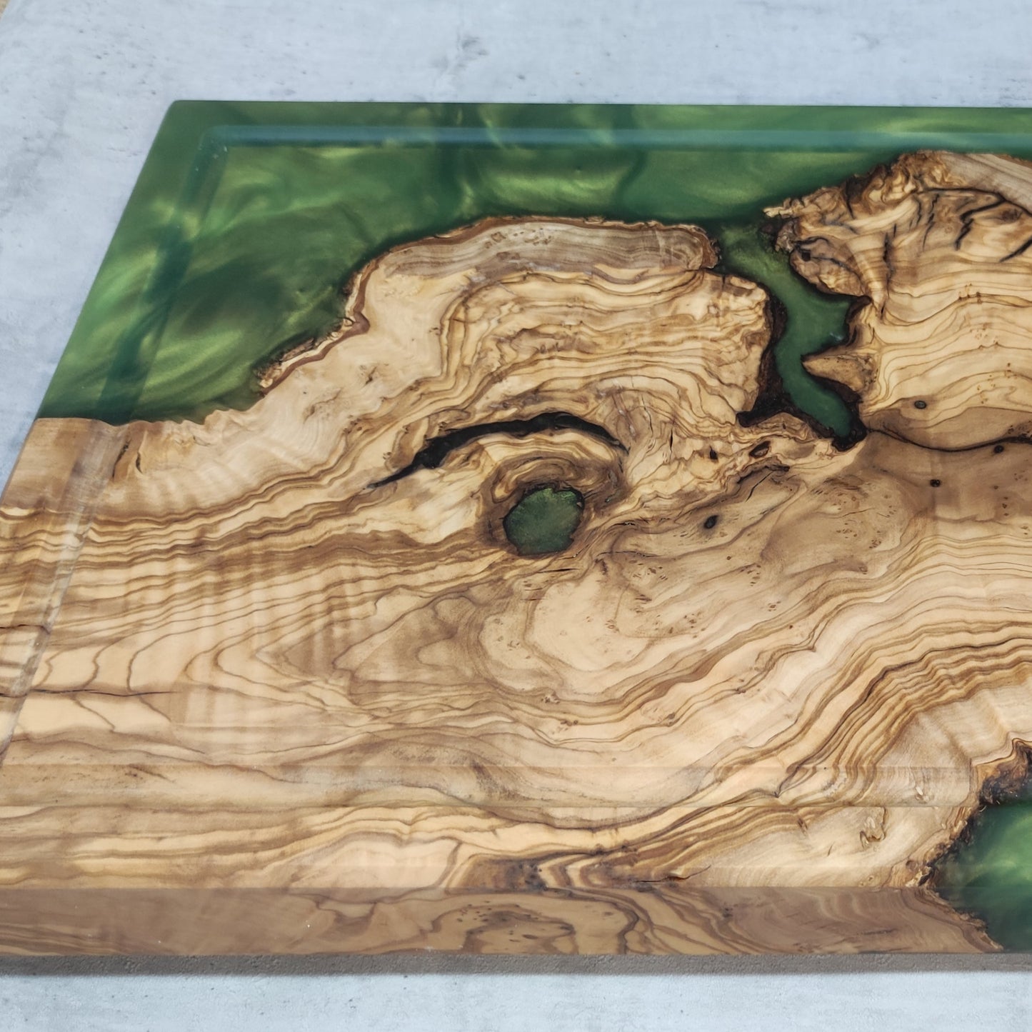 Epoxidharz Schneidebrett Olivgrün