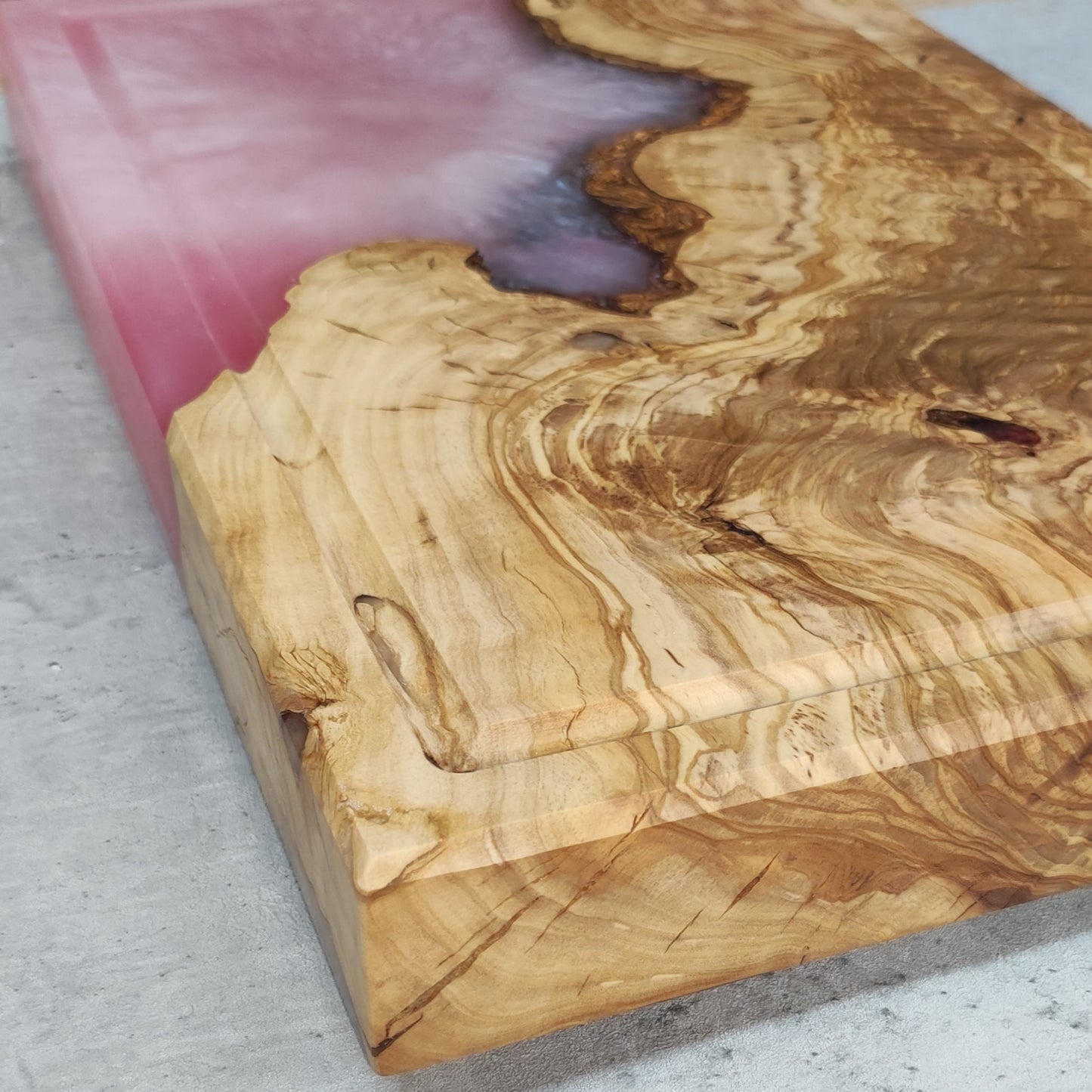 Epoxidharz Schneidebrett Rosa