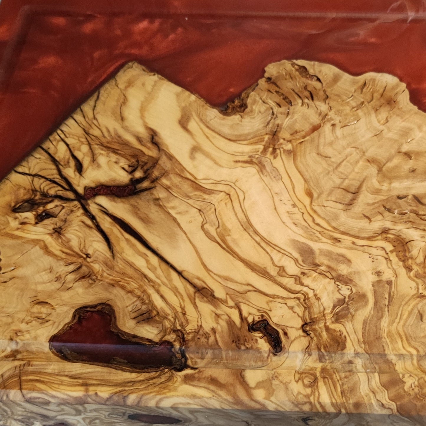 Epoxidharz Schneidebrett Metallic Rot