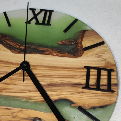 Epoxidharz Uhr Grün-Weiß